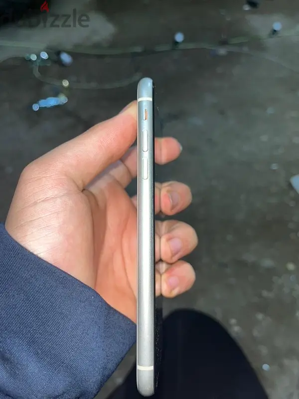 iPhone 1165614157443970120
