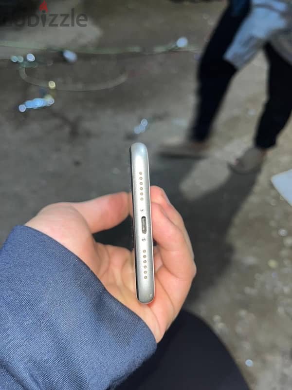 iPhone 11 2