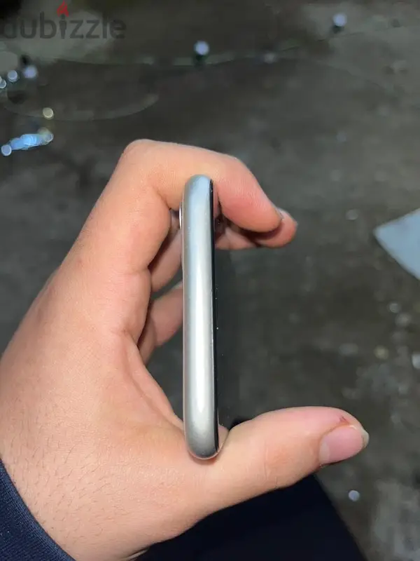 iPhone 1165614157443970125