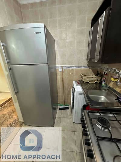 Furnished shared room for rent in the Madinaty of B-Six, Amam South Park and bus parking in a shared apartment