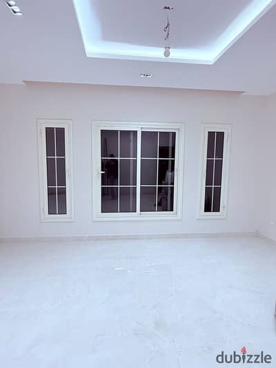 Apartment for rent in Al Mostashareen North Compound, first occupancy, located behind Future University and on Tahrir Axis, opposite Maxim Mall Compou
