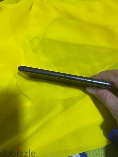 iPhone 8 Black 128gb battery 69%