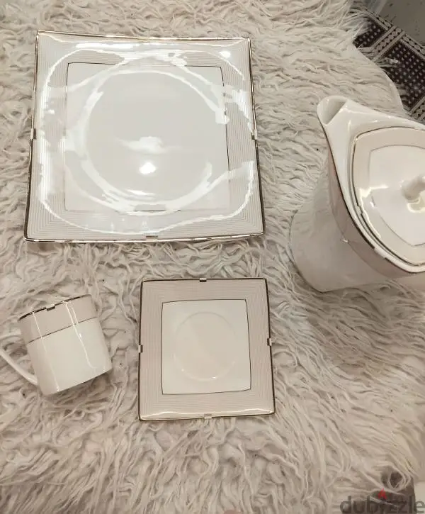 طقم صيني ١٢٥ قطعه65616906825345121