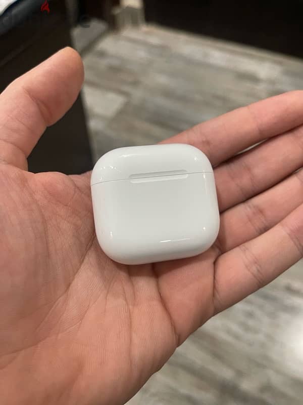 Airpods 4 Active Noise Cancellation 1