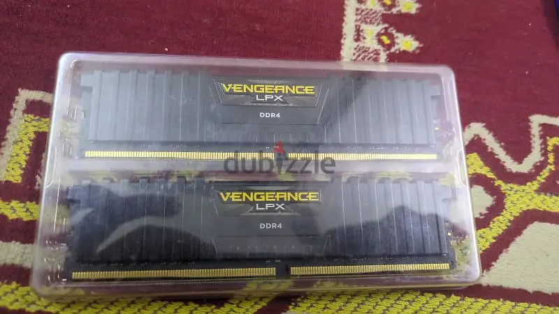 corsair vengeance LPX DDR4 3200 MHZ16 GB (2*8) never used