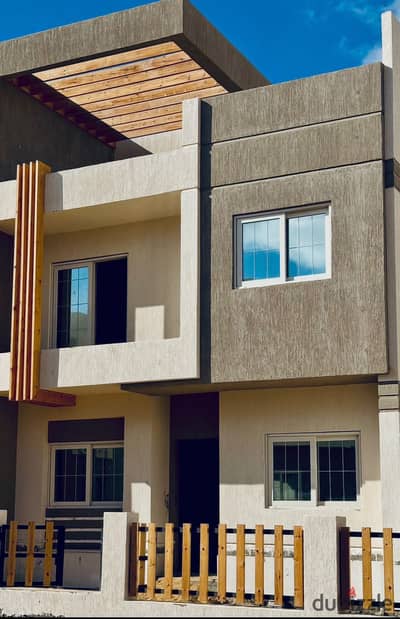 بوابه 1 في زايد فيلا StandAlone للبيع بالتقسيط 5دقايق فقط من وصله دهشور304م+220م جاردن