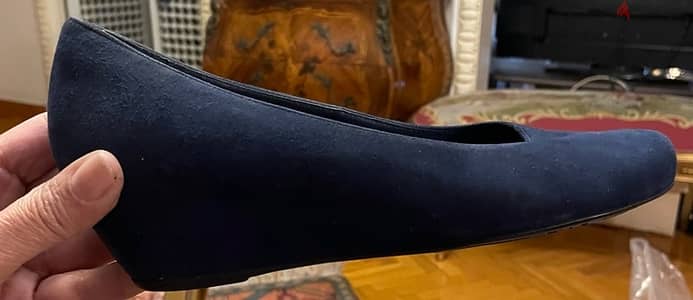 جزمه شمواه كحلي مقاس ٣٨ مستعمله بحاله جيده جدا