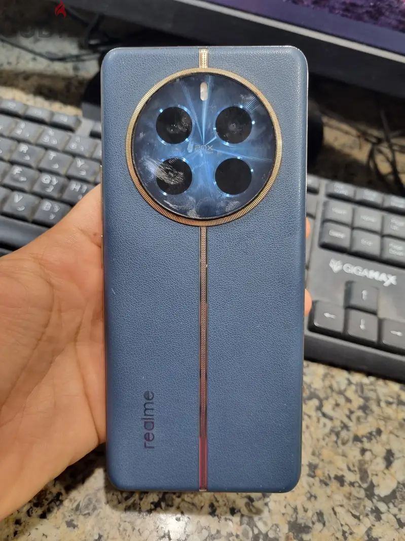 realme 12 pro