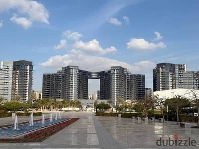 شقة فندقية للبيع علي شارع النزهة متشطبة بالكامل بالتكيفات في ابراج زيد الشيخ زايد من اورا