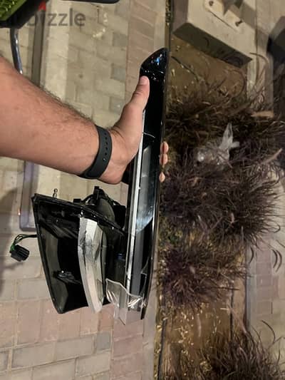 فانوس خلفي قشقاي ٢٠٢٦ باغة مكسورة