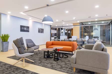 عضويات مرنة لمساحات العمل المشتركة للإيجار في Paramount Business Complex