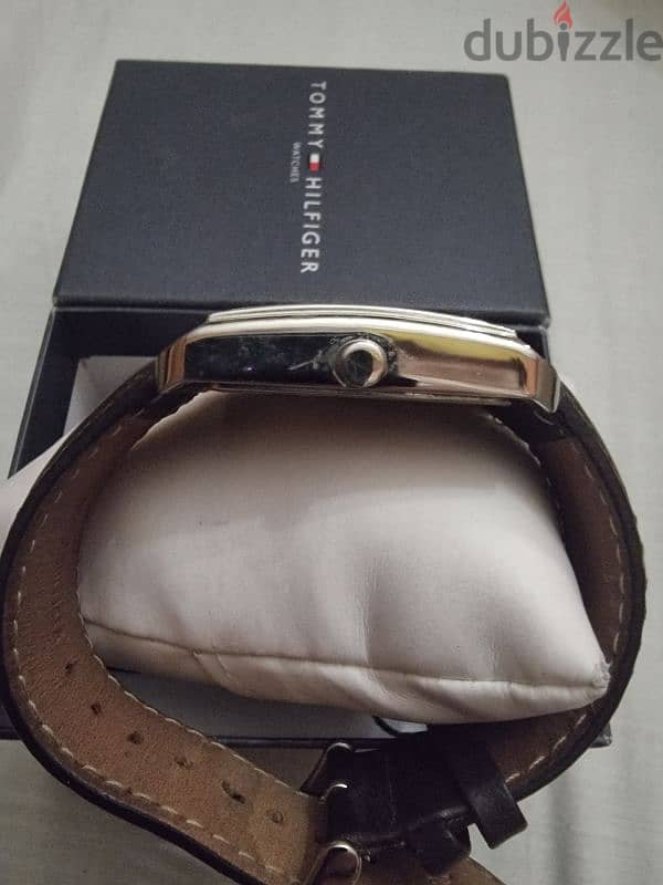 tommy watch, square 2