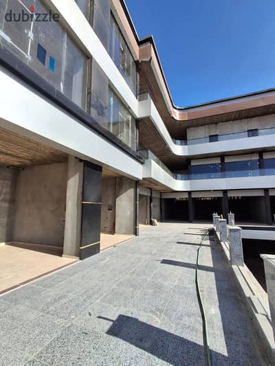 Commercial shop for sale at a bargain price