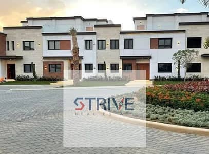 بخصم 20% على فيلا توين هاوس بمساحة 202 متربمقدم 5%  و أقساط لمدة  6 سنوات برايم لوكيشن .