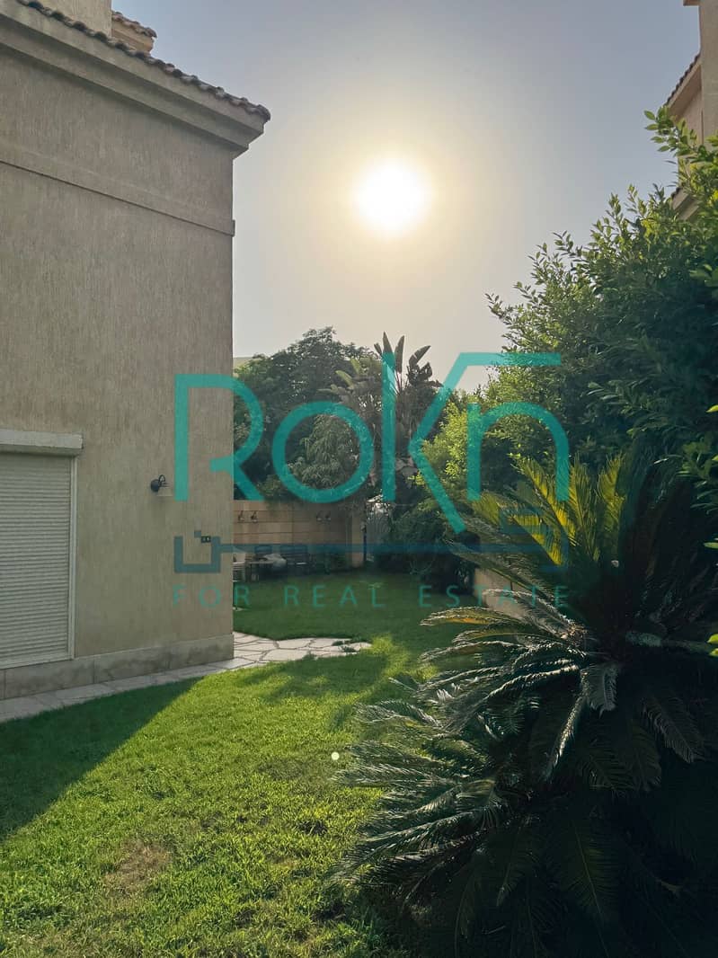 5 Bedrooms 350 sq.M Villa for sale 25,000,000 EGP in Zayed 2000 Compound, Sheikh Zayed