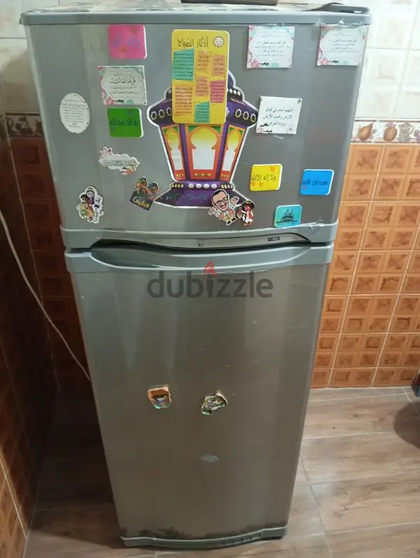 تلاجه كريازي - r 126  نوفروست 280 لتر موديل. e 280 للبيع