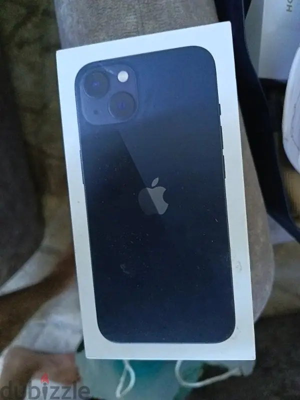 iPhone 1365619865990785121