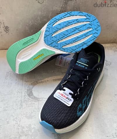 كوتشي Skechers اورجينال مقاس 37 جديد لم يستخدم