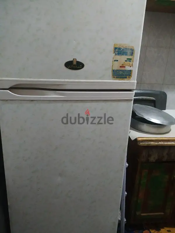 Crispy 14-Foot No-Frost Refrigerator for Sale