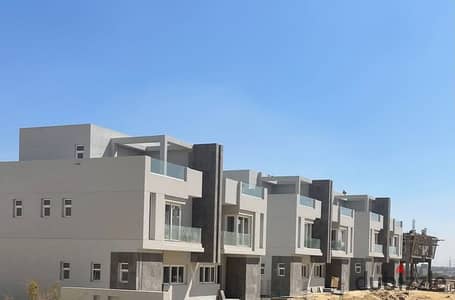Prime view town house for sale near beverly hills