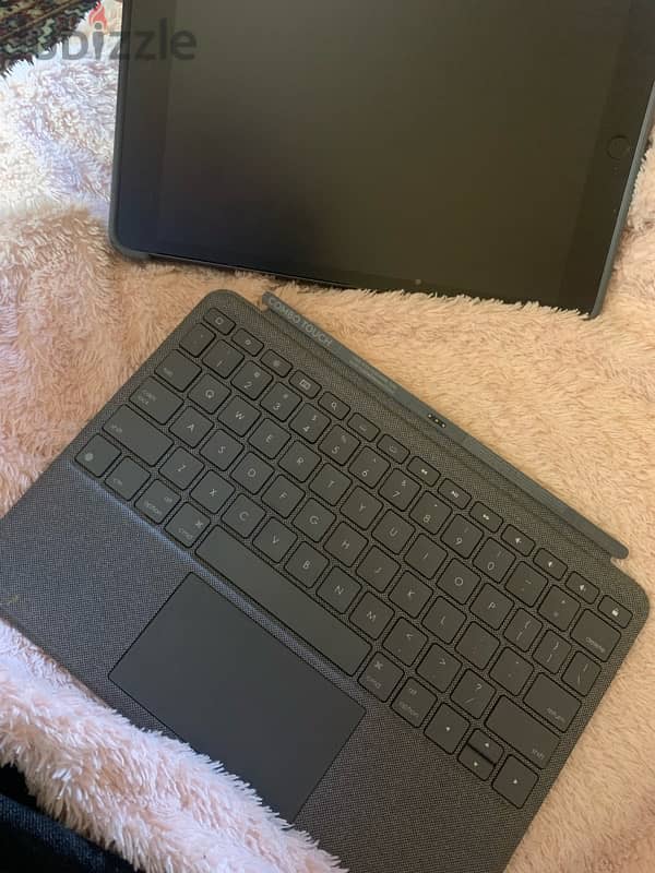 Logitech combo touch - Ipad 9th gen 6