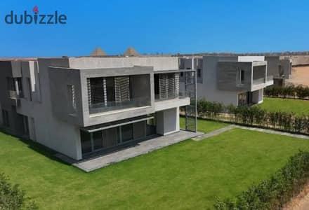 Prime Location Townhouse ready to move  for Sale with Direct Pyramids View in Al Hadaba Compound,in  6th of October City, Opposite Mountain View