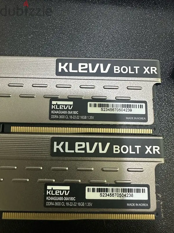 4 GB RAM