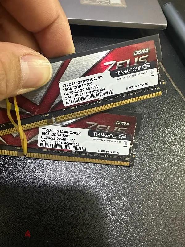 4 GB RAM65619859763330121
