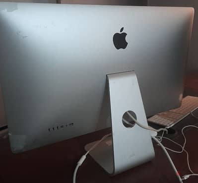 Monitor Apple Thunderbolt 2 27inch شاشات أبل ثندر بولت