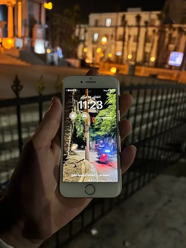 iPhone 8 64G