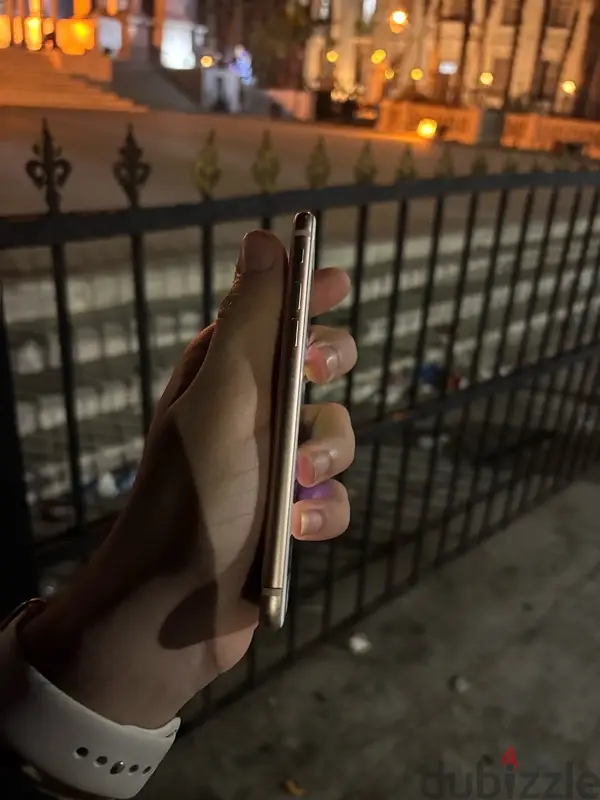 iPhone 8 64G65619909266689121