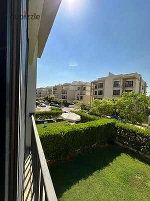 شقة للبيع بالمطبخ والتكييفات في فيفث سكوير