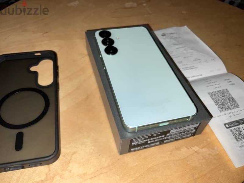 S25 base model 3