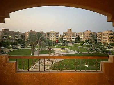شقة متشطبة  للبيع في كمبوند بيفرلي هيلز – الشيخ زايد المرحلة الأولى - استلام فوري موقع مميز باطلالة مفتوحة