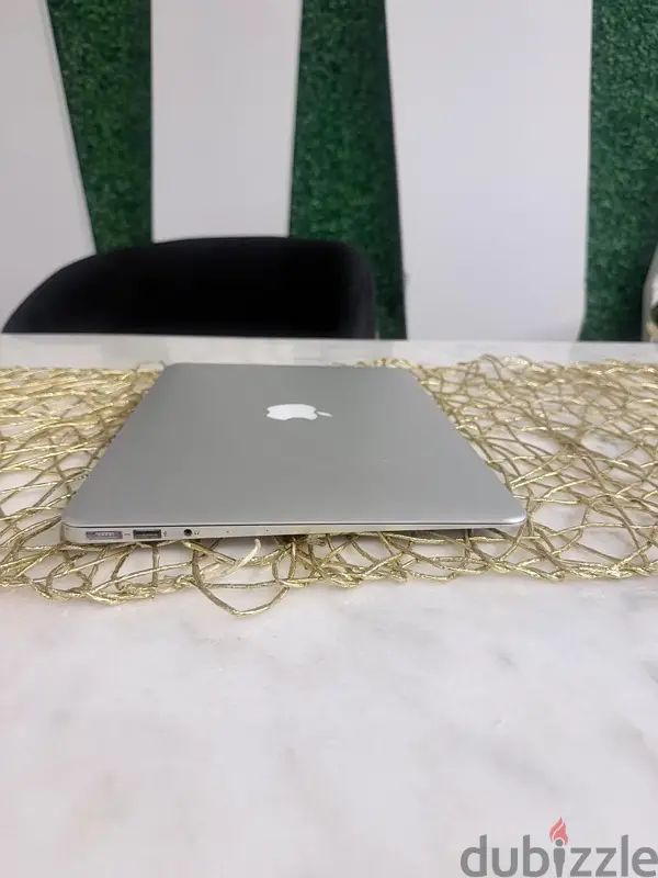 MacBook Air 13 inch Core i5