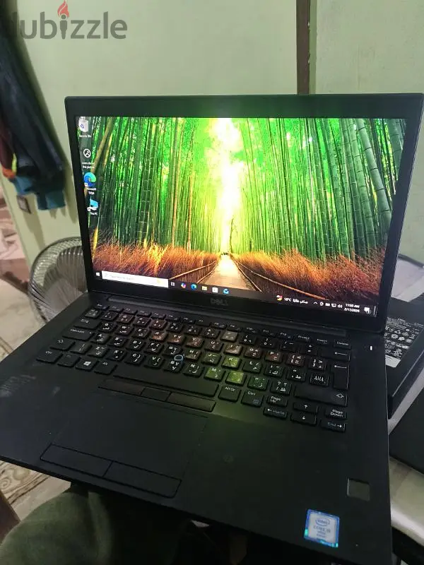 Laptop 748065619895971075121