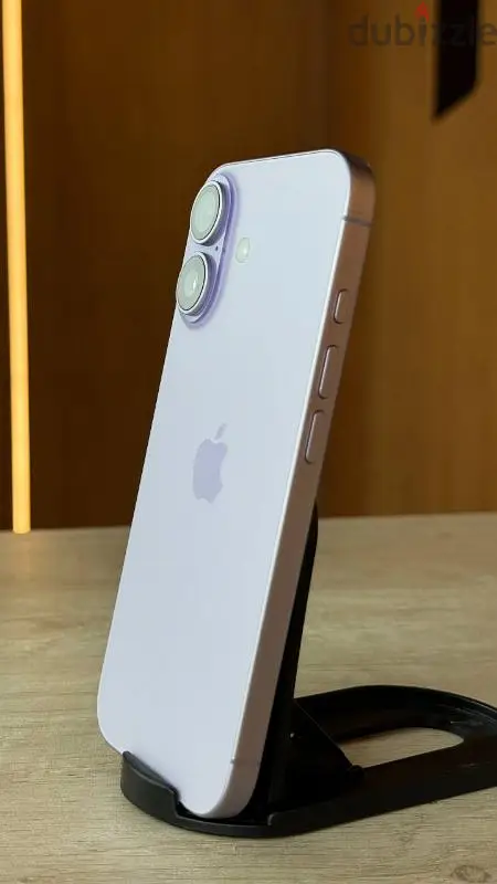 Iphone 1765620447880321123