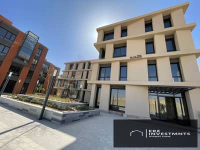A fully equipped administrative building for rent, ready for immediate occupancy, suitable for headquarters and large companies, in a prime location i