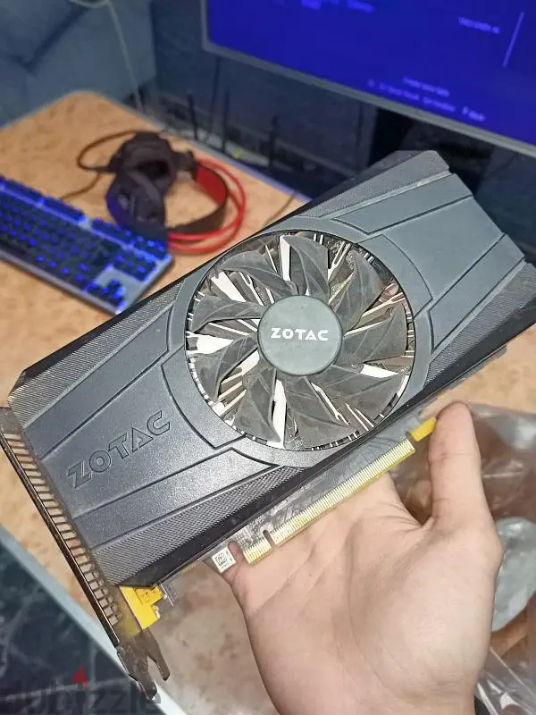 GTX 1050 كرت شاشة
