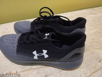 UNDER ARMOUR
