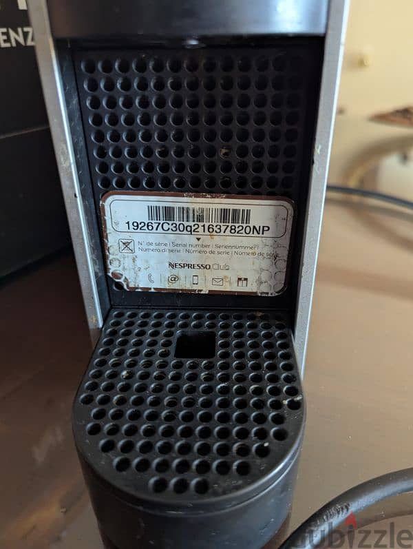 Nespresso Essenza Mini 1