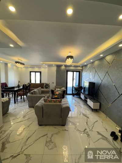 Apartment for sale in the Seventh District, a very distinguished location, Sheikh Zayed, on a main street