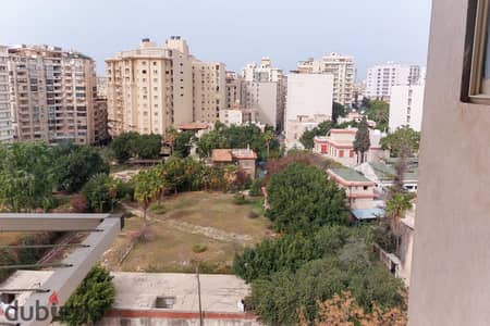Apartment for sale 190 m Kafr Abdo (steps from Saint Geny)