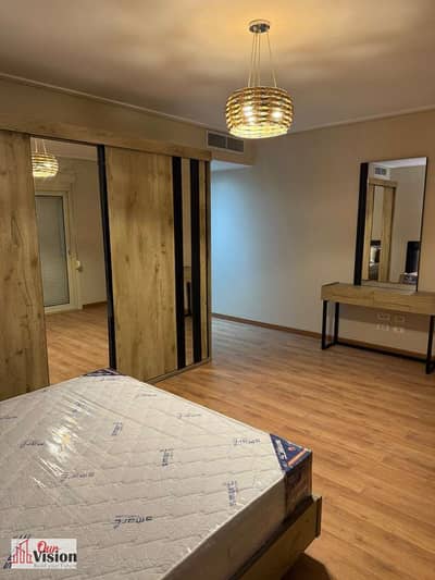 For sale in New Giza  Wastridge  Penthouse  288m² 3bed 4 bathroom  2 kitchen  Reception  Living room  View Pyramids  Fully Finished  Asking price 25,0
