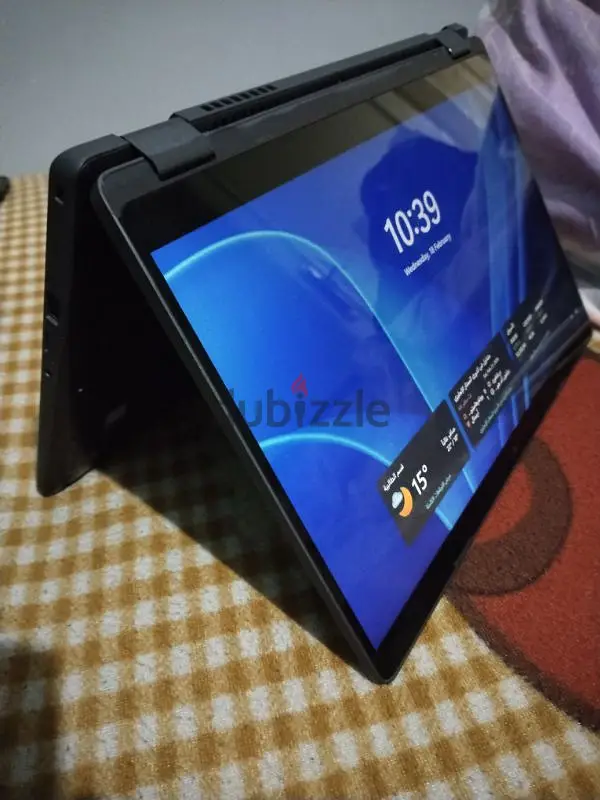 Dell latitude 5300 2 in 1 x360 touch screen65620456380417122