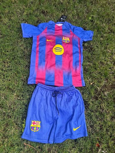 طقم برشلونه