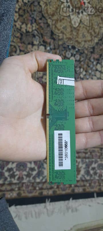 رامتين 4 جيجا DDR4 للبيع (الاتنين ب1500)