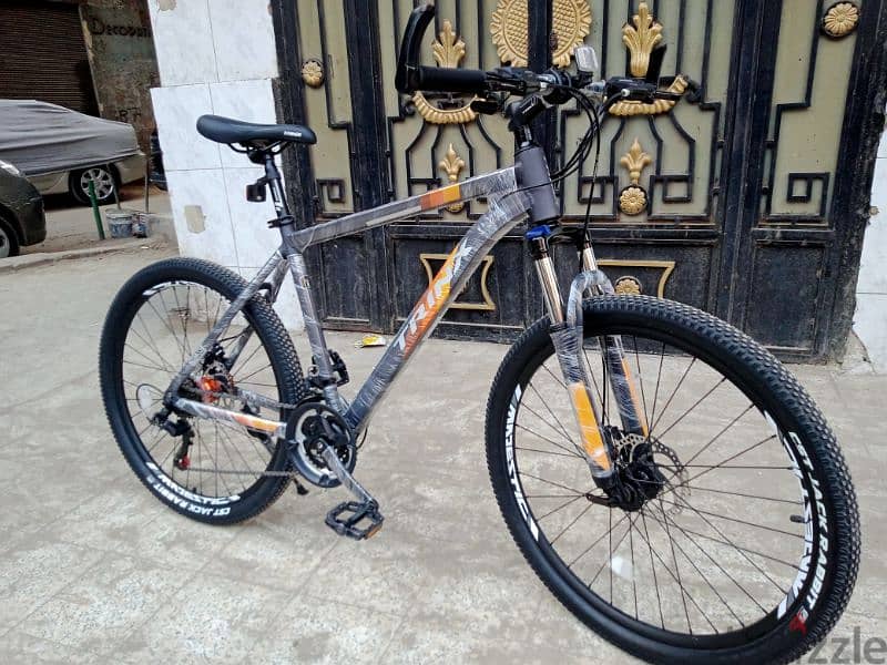 trinx m136 1