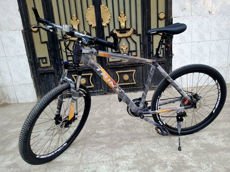 trinx m136 10