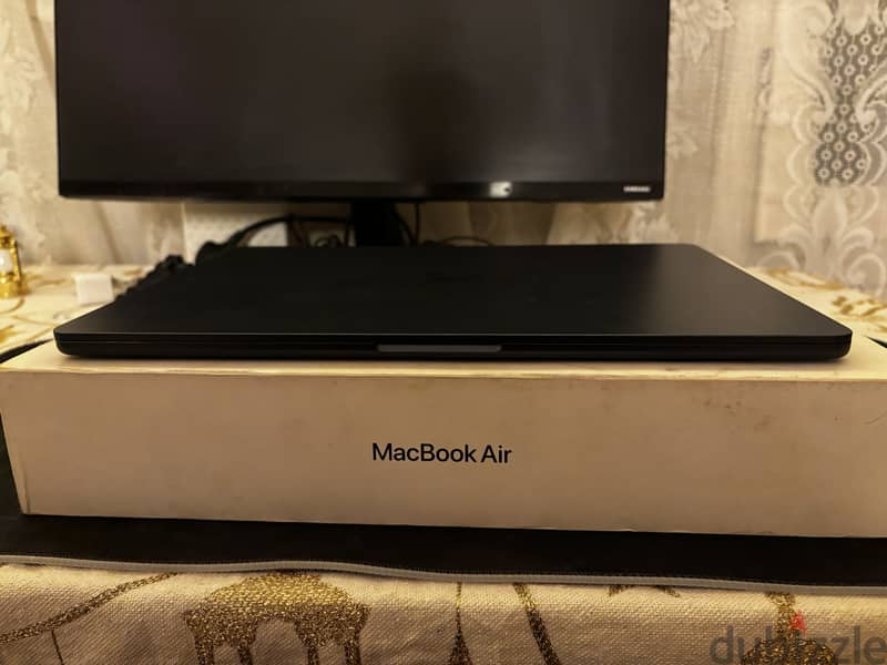 MacBook Air M2 15" 9